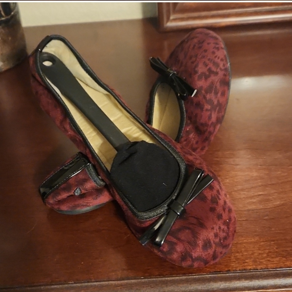 Butterfly Twists Ballet Flats EUR 40 US Size 9 Tara Berry Brushstroke Leopard